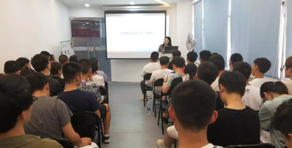 1563330267571256.jpg 配图6 云和数据西安中心开班典礼.jpg